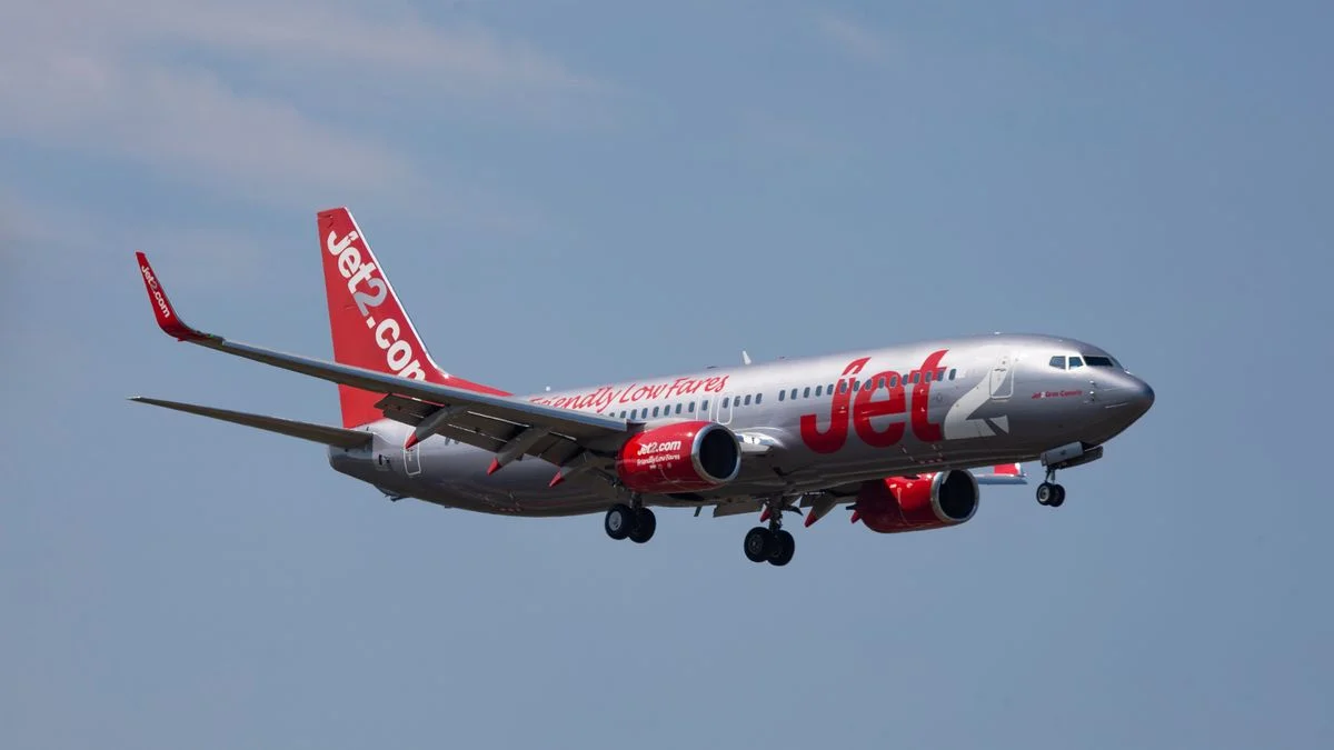 Reporting related to jet2 flight lightning strike