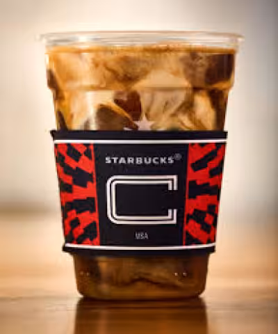 Starbucks lance un Bearista Cup inspiré du soccer dès le 10 juin