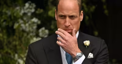 Beatrice Of York bei Royals-Hochzeit: William küsst sie vor Kirche