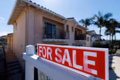 Mortgage News Daily: 30-year fixed rate climbs to 6.52% after hot data