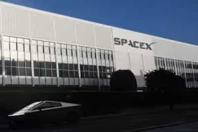 Tesla Stock Falls as SpaceX IPO Frenzy Pulls Investors Toward SPCX