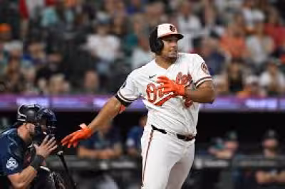 Samuel Basallo returns to Orioles lineup after three-day wrist absence