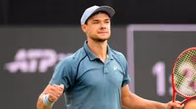 De Minaur awaits Majchrzak after Polish run reaches ‘s-Hertogenbosch final