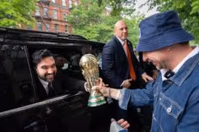 Knicks Colors become a test of authenticity in New York politics