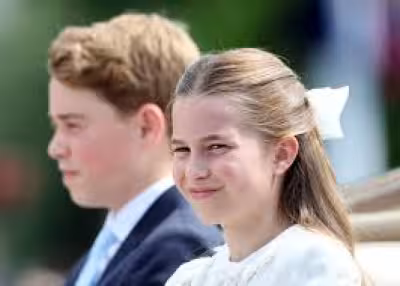 Princess Charlotte Outfit Trooping Colour: Kate and daughter share close balcony moment