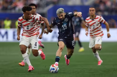 Valderrama: Estados Unidos schlägt Paraguay 4:1 zum Auftakt in Pasadena