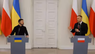 Zelensky returns Poland's White Eagle honour after Nawrocki strips it