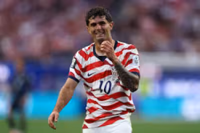 Mark Mckenzie leads USMNT prayer circle after Paraguay win, again after Australia
