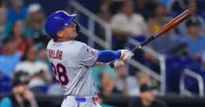 Zach Thornton returns as Mets shuffle roster before Phillies opener