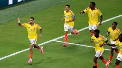 Richard Ríos Colombia: Daniel Munoz sends Colombia into last 32
