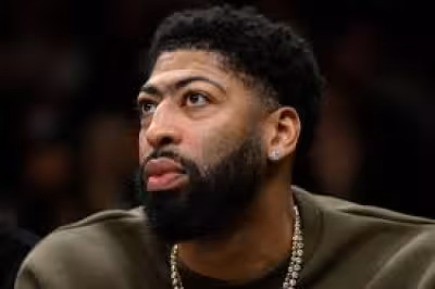 Warriors News: Anthony Davis trade idea links Houston Rockets to a $275 million question