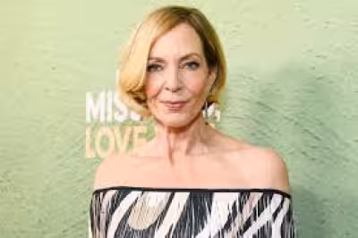 Allison Janney says Carol Burnett inspired her acting career at premiere