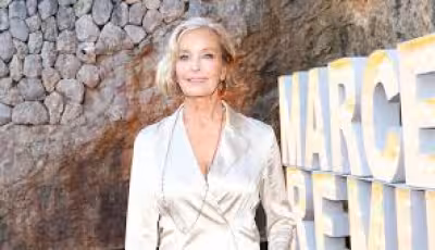 Bo Derek says vaccine uptake might have been higher without mandates