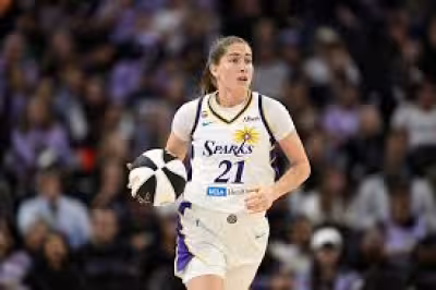 Kate Martin gets standard WNBA contract from Los Angeles Sparks
