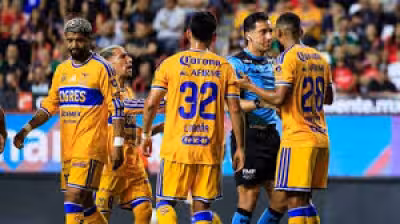 Rodrigo Aguirre becomes first Liga MX player sent off under Ley Prestianni