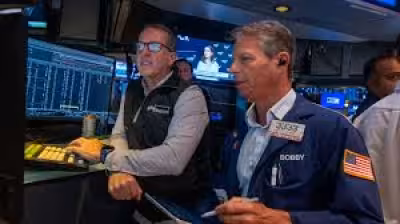 Yahoo Finance: US stocks fall as chips slide and Netflix drops on forecast