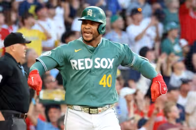 Red Sox Game sweep lifts Boston to 11 straight and back to .500