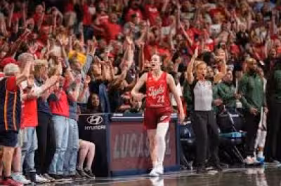 Wnba Historic Performance Caitlin Clark lifts Fever, draws LeBron James praise