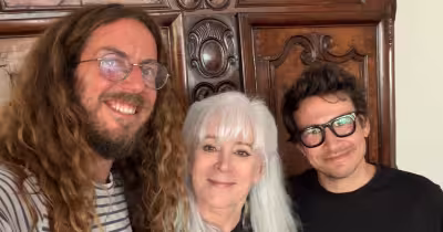 Jonathan Taylor Thomas resurfaces in rare Home Improvement reunion photo