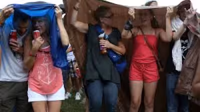 Lollapalooza delays Saturday opening as Jennie stays on updated lineup