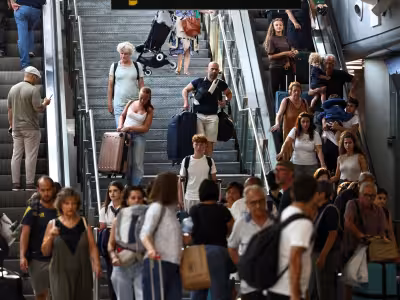 Mount Etna ash shuts Sicily airport, strands passengers until Saturday