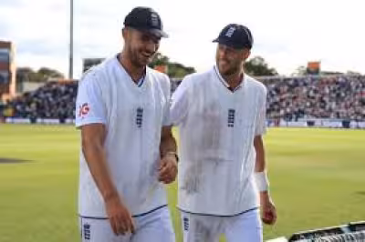 Pakistan Vs England start delayed as Headingley mizzle hangs over day two