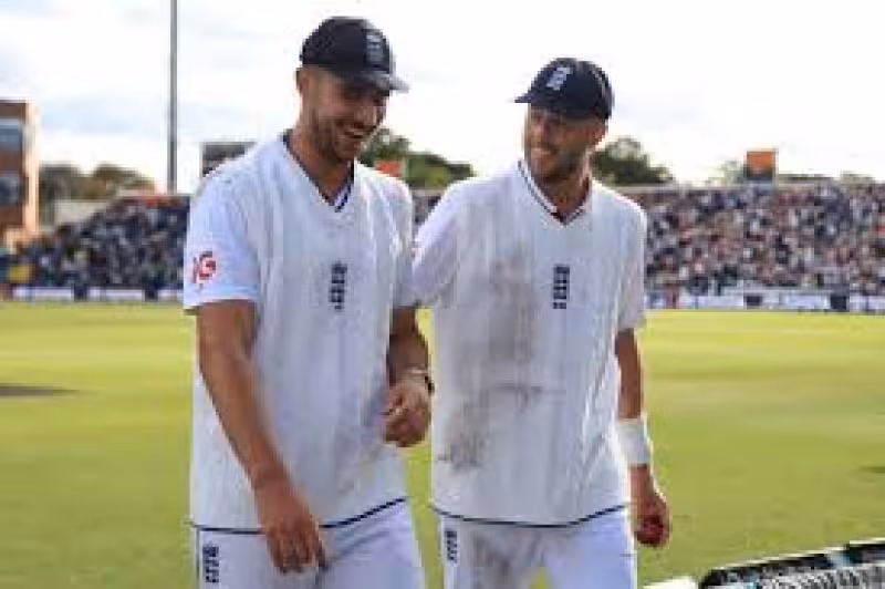 Pakistan Vs England start delayed as Headingley mizzle hangs over day two