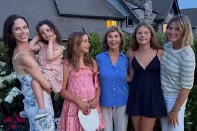 Jenna Bush Hager Family Vacation Photo Brings Six Bush Women Together