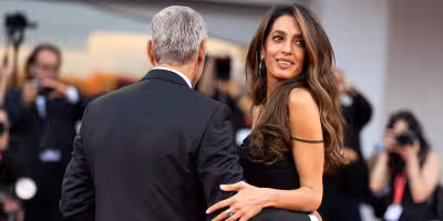 Amal Clooney Silk Nails In Venice Pair Soft Pink With Red Carpet Glam