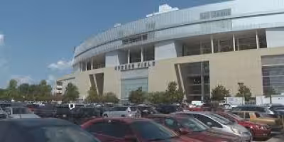 Kentucky Volleyball Roster? Fans hit by heat at Kentucky opener