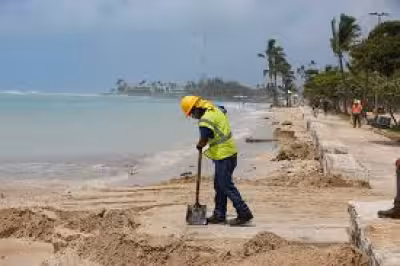 Honolulu to resume normal operations Wednesday after Lowell, aid Kauai, Hawaii
