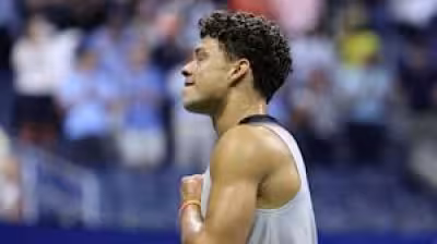 Ariana Debose: US Open marks 25 years since 9/11 with light-blue tribute