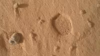 Curiosity Rover finds strange Mars feature, not a footprint, after 14 years