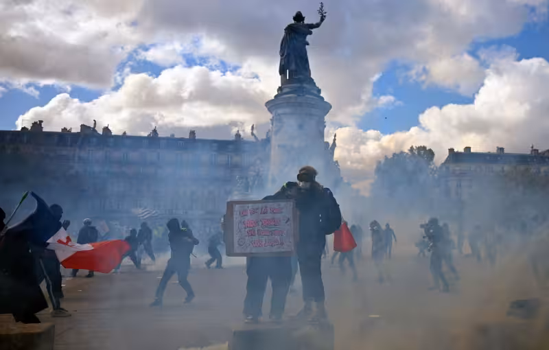 Paris: 163 interpellations à 15h30 amid République tensions on 17 octobre