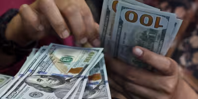 Dollar Today: real ends below R$ 5 as markets reposition before runoff
