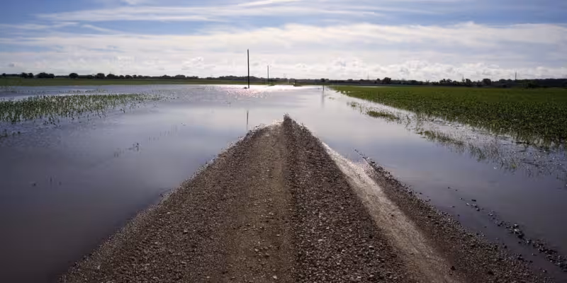 Winter Storm Forecast: First Dakotas snow looms as rain and severe weather linger