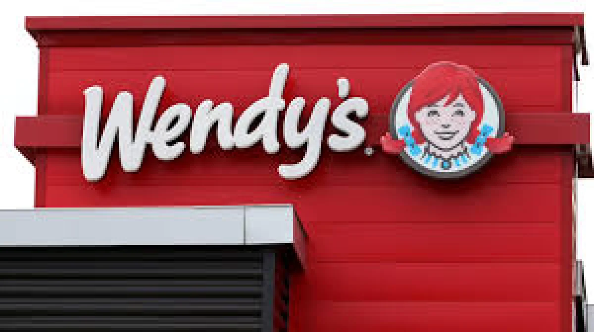Nelson Peltz's Trian offers $1.4 billion for Wendy's as shares jump