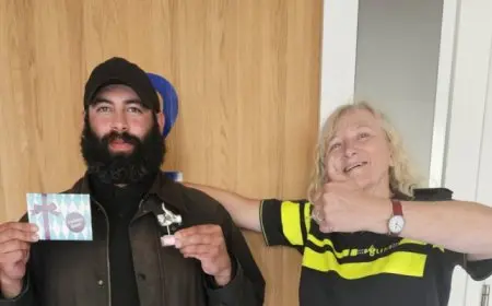 مشرد يعيد ألفي يورو عثر عليها في قطار بهولندا