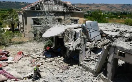 المرصد السوري: استشهاد 3 أشخاص في الغارات الإسرائيلية على جنوب دمشق