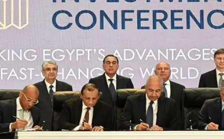 رئيس الوزراء يشهد توقيع اتفاقية تعاون لإنتاج الهيدروجين الأخضر ومشتقاته والأمونيا الخضراء بمحيط منطقة رأس شقير