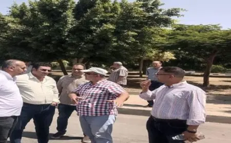 وزير الإسكان: تكثيف أعمال رفع الكفاءة والتطوير للطرق بمدن القاهرة الجديدة