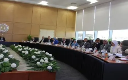 «شاكر» يترأس الجمعية العامة للشركة المصرية لنقل الكهرباء