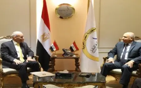 وزير النقل يبحث مع السفير العراقي بالقاهرة تحقيق انطلاقة كبيرة بمشروعات البنية التحتية بالعراق