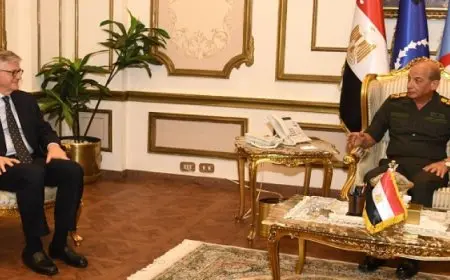 وزير الدفاع يلتقي وكيل سكرتير عام الأمم المتحدة لعمليات حفظ السلام