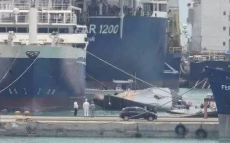 مدمرة إيرانية تتعرض لحادث و”تغرق جزئيا”