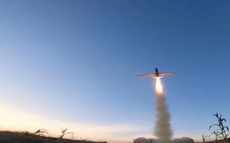 الجيش الأمريكي يعلن تدمير مسيرتين للحوثيين في اليمن