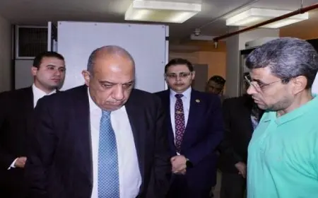 زيارة مفاجئة لوزير الكهرباء للمركز القومى للتحكم التبادلي بالعباسية