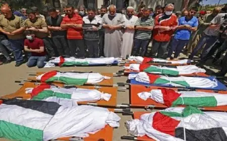 4 شهداء وعدد من الجرحى في قصف الاحتلال لسوق النصيرات وسط قطاع غزة