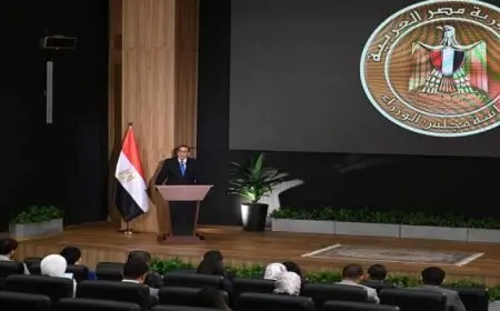 رئيس الوزراء يجيب عن عددٍ من الأسئلة الصحفية التي تناولت العديد من القضايا المُثارة التي تشغل الرأي العام