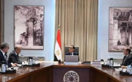 رئيس الوزراء يتابع موقف تكوين المخزون الإستراتيجي من الوقود لتشغيل محطات الكهرباء